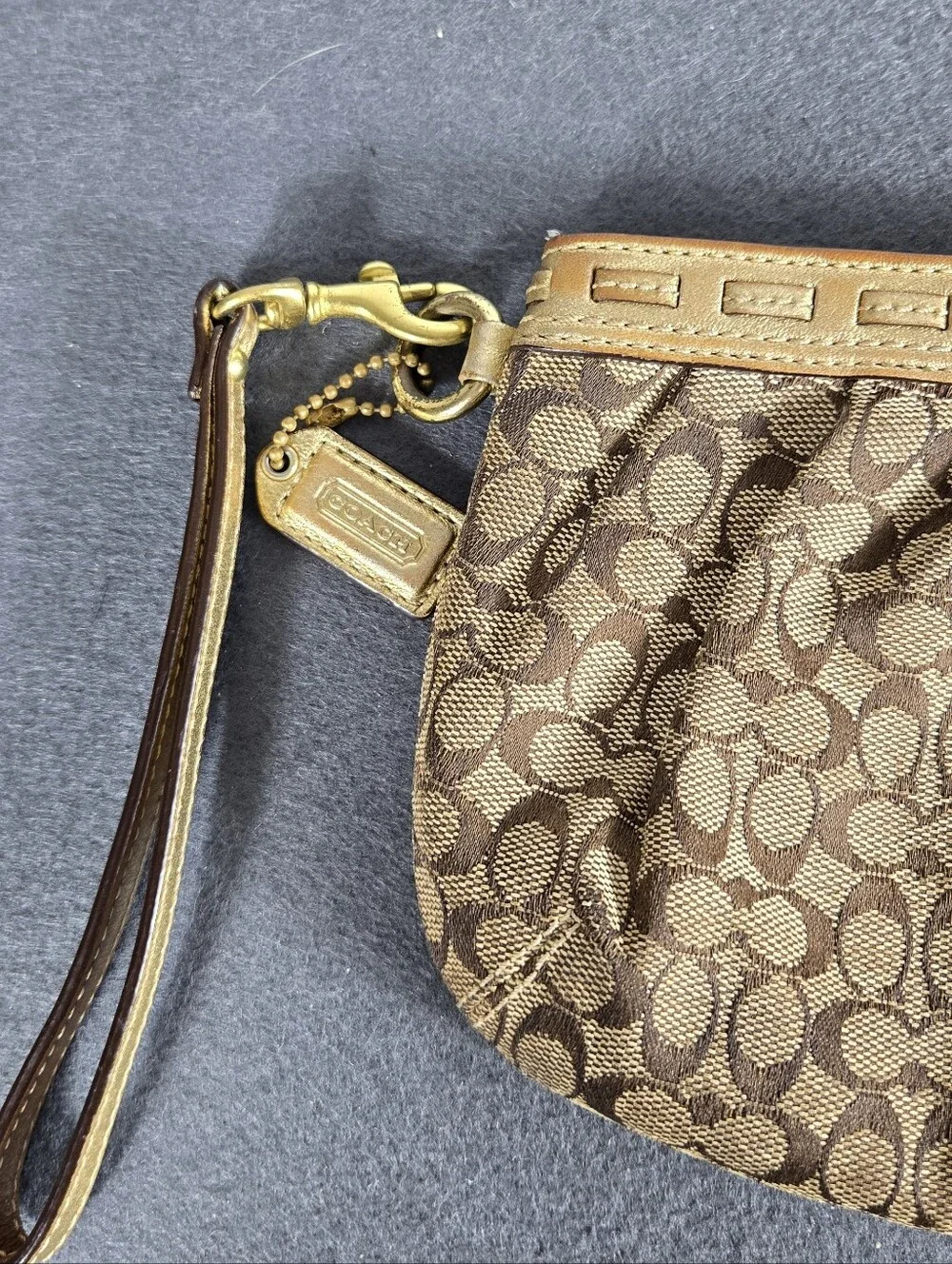Coach Y2K Vintage Brown/Tan Signature Canvas Wristlet